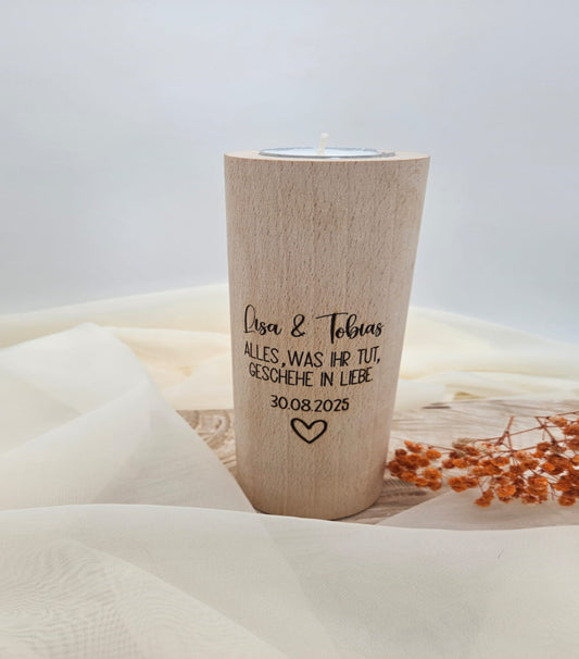 Holzkerzenständer mit Gravur